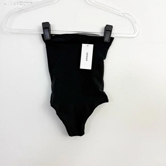 Spanx High Waisted Thong M Black Shapewear NWT - Picture 2 of 7